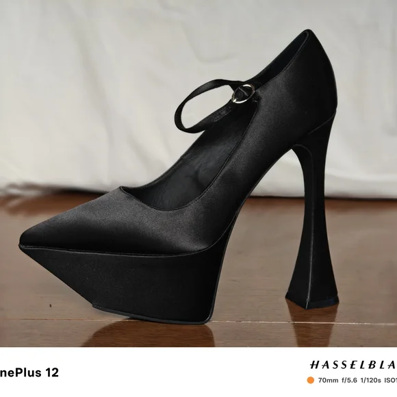 Jeffrey Campbell "SIOUXSIE" Black Satin Women's Platform Heels - Picture 2 of 9